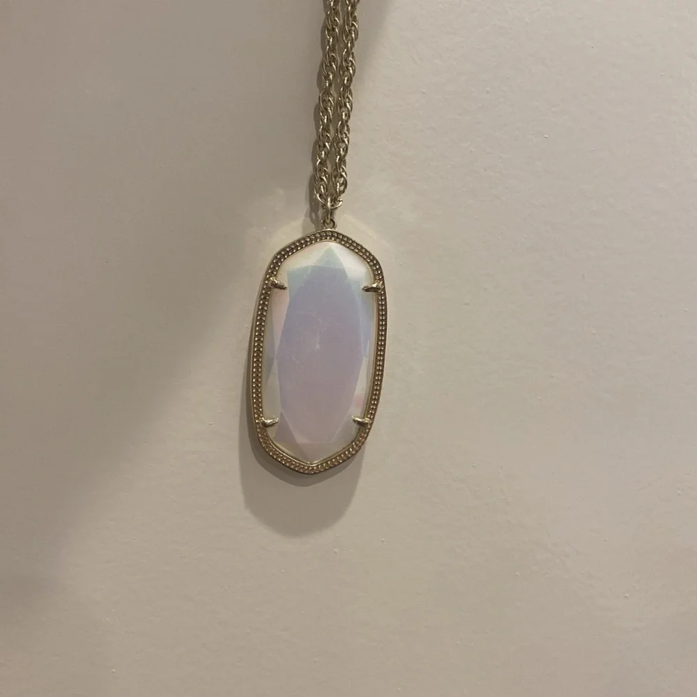 Kendra Scott White Iridescent Rae Necklace - Picture 2 of 4